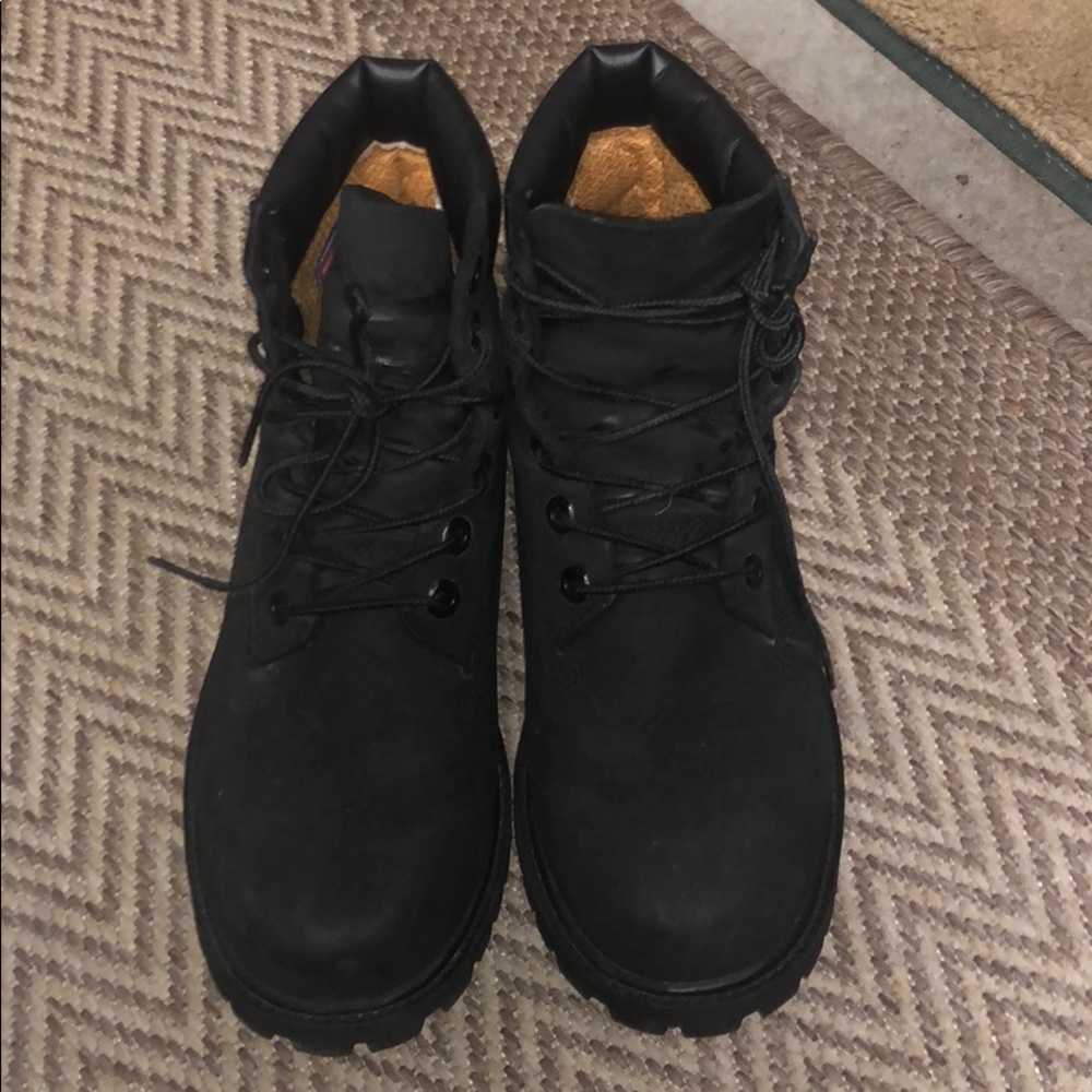 Black Timbs - Picture 2 of 3